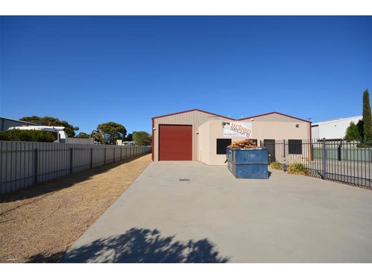 Click to view all images 15B Playford Crescent Salisbury North SA 5108 - Image 1