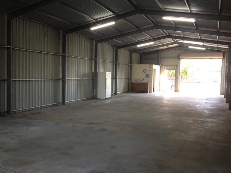 Click to view all images 85 Wing Street Wingfield SA 5013 - Image 3