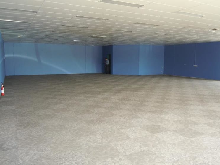 Click to view all images 500 Plenty Road Mill Park VIC 3082 - Image 2