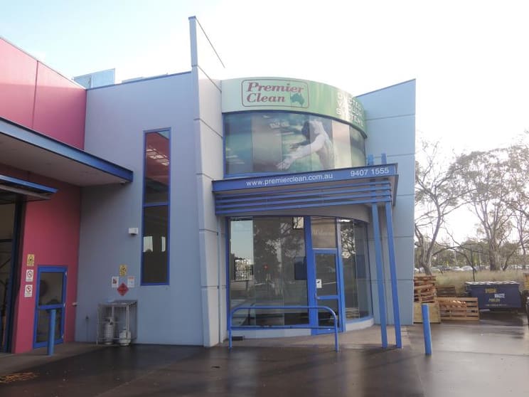 Click to view all images 318A McDonalds Road South Morang VIC 3752 - Image 3
