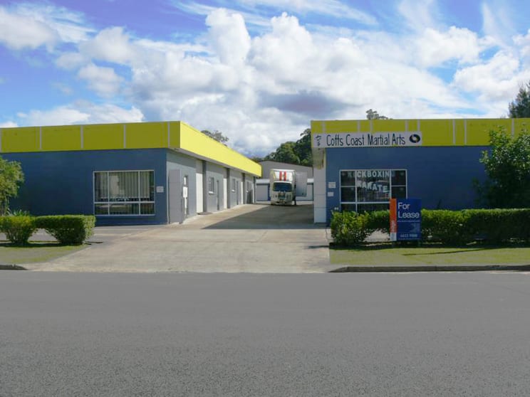 Click to view all images Unit 1/4 Craft Close Toormina NSW 2452 - Image 1