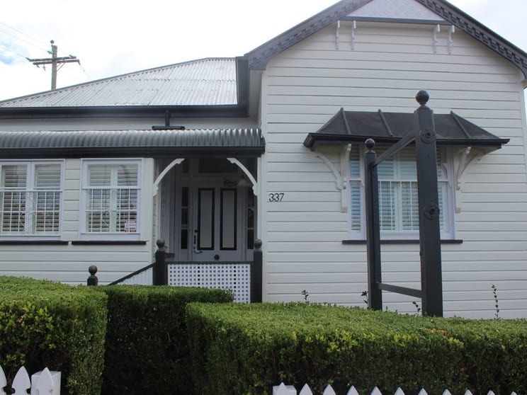 Click to view all images 337 Margaret Street Toowoomba City QLD 4350 - Image 2