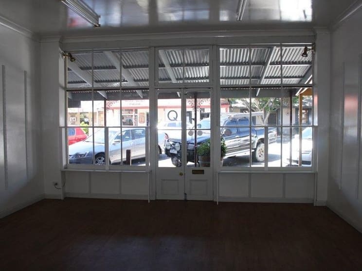 Click to view all images SHOP 2/17 High Street Strathalbyn SA 5255 - Image 2