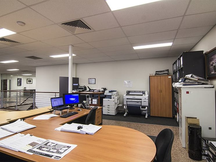 Click to view all images 3/242 New Cleveland Road Tingalpa QLD 4173 - Image 2