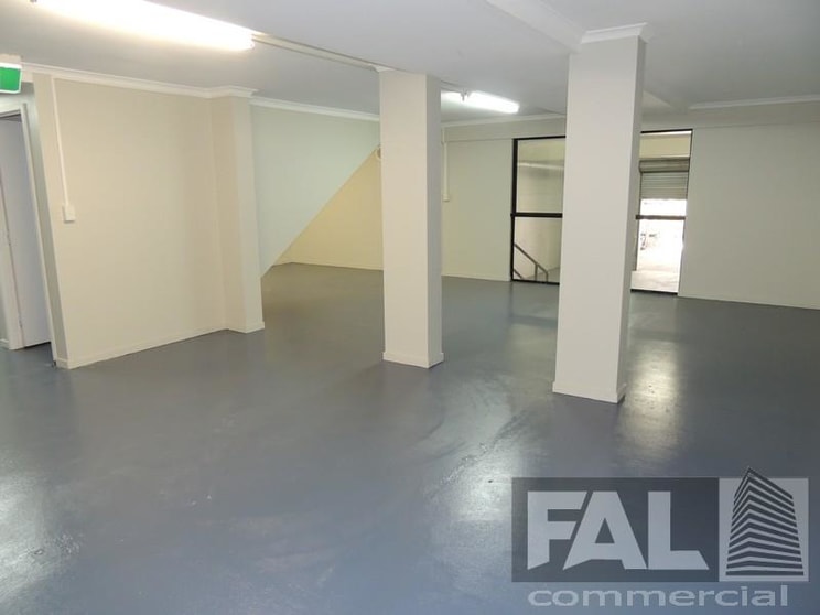 Click to view all images Unit 3/32 Sumners Road Sumner QLD 4074 - Image 2
