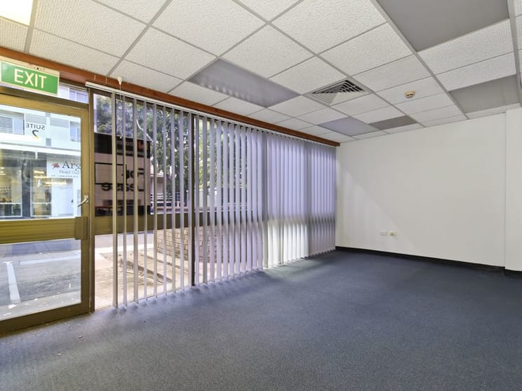Click to view all images 2/14 Shepherd Street Darwin NT 0800 - Image 3