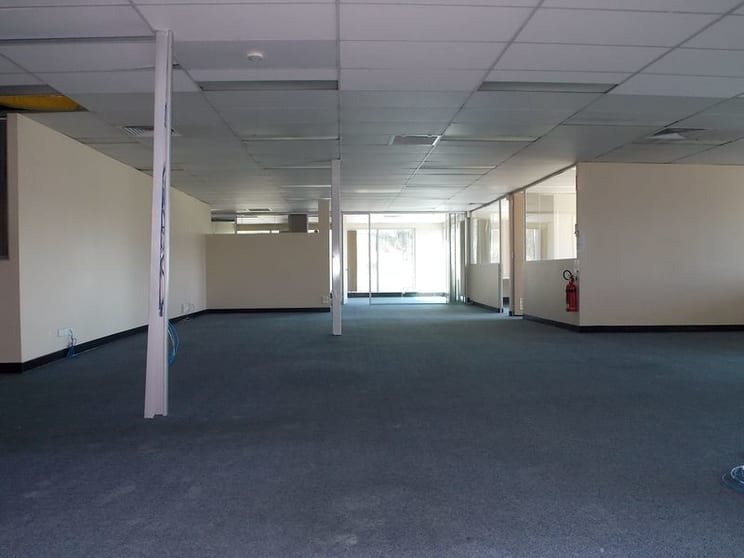Click to view all images Prospect NSW 2148 - Image 3