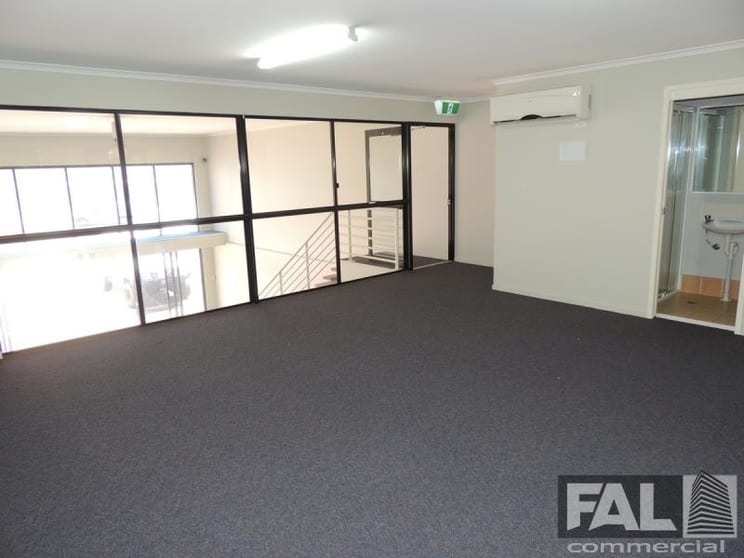 Click to view all images Unit 3A/32 Sumners Road Sumner QLD 4074 - Image 3