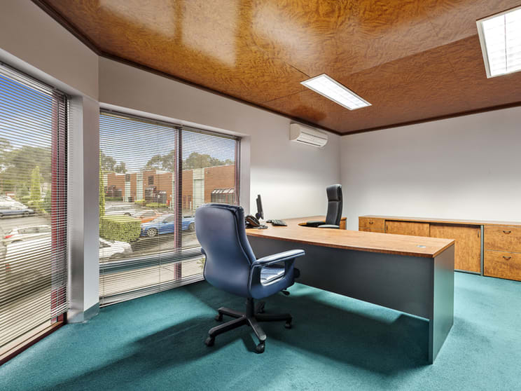 Click to view all images 8/12-14 Miles Street Mulgrave VIC 3170 - Image 3