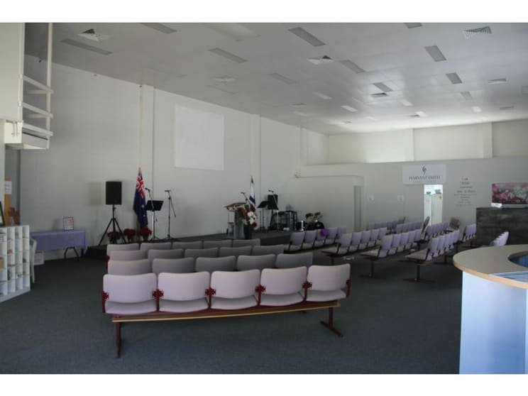Click to view all images 1/87 West Burleigh Road Burleigh Heads QLD 4220 - Image 2