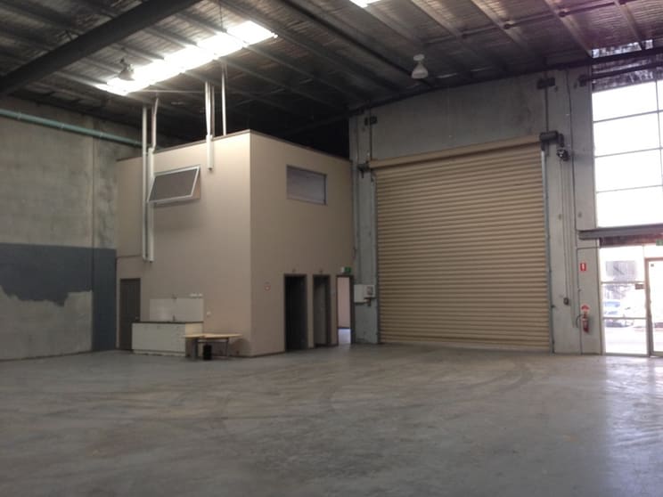 Click to view all images 42 Lara Way Campbellfield VIC 3061 - Image 2