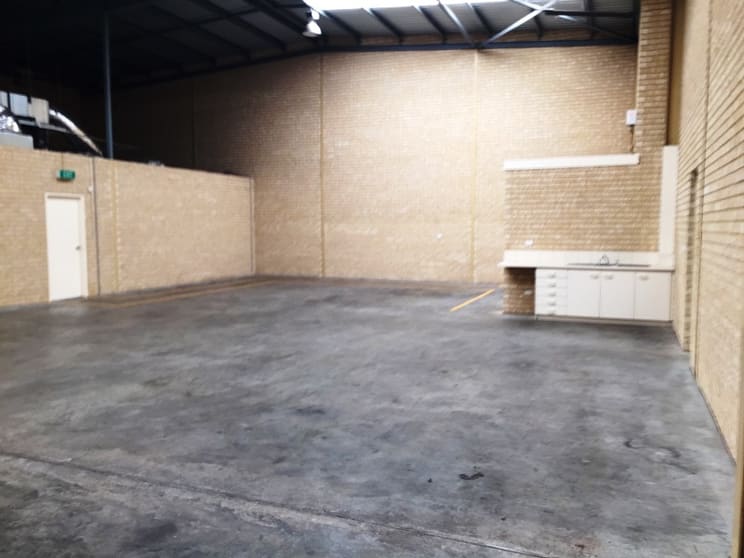 Click to view all images 2/17 Brennan Way Belmont WA 6104 - Image 2