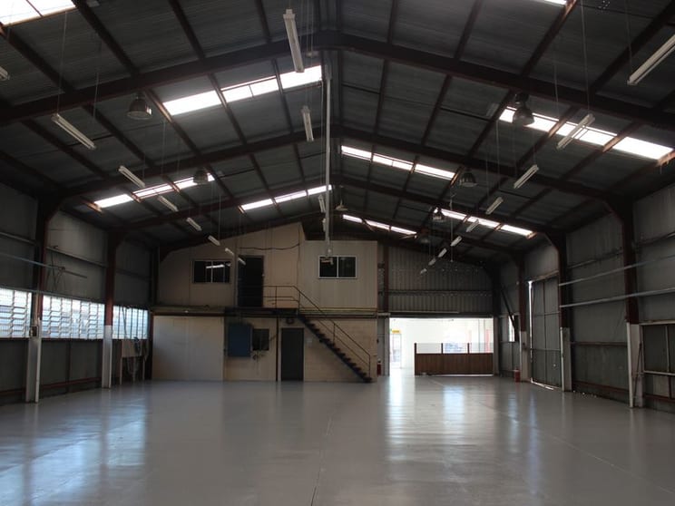 Click to view all images 394 South Street Harristown QLD 4350 - Image 2