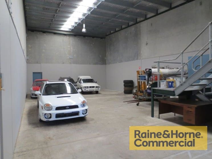 Click to view all images 4/20 Neumann Road Capalaba QLD 4157 - Image 3