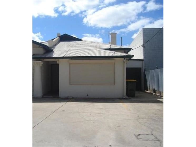 Click to view all images Unit 4, 72-74 Bacon Street Hindmarsh SA 5007 - Image 1
