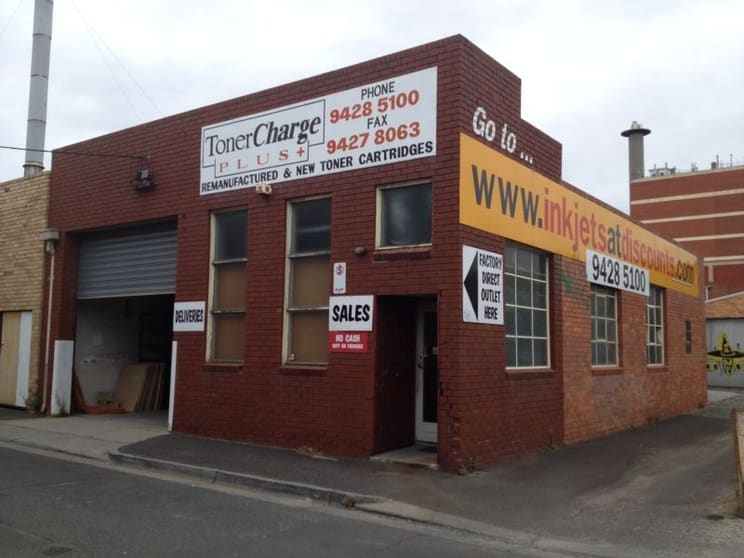 Click to view all images 2 Mayfield Street Abbotsford VIC 3067 - Image 2
