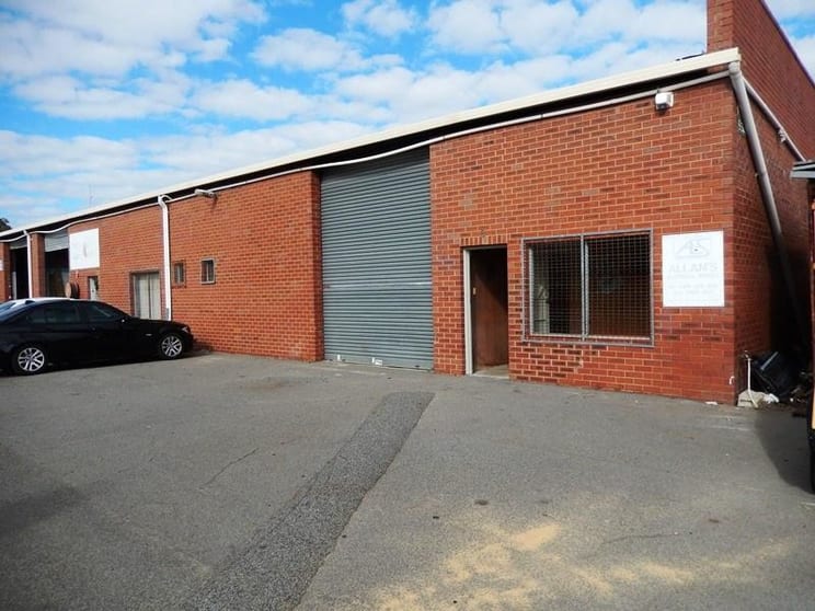 6/4 Sandra Place Welshpool WA 6106 - Image 1
