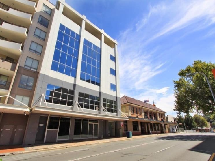 Click to view all images 325 Crown Street Wollongong NSW 2500 - Image 1