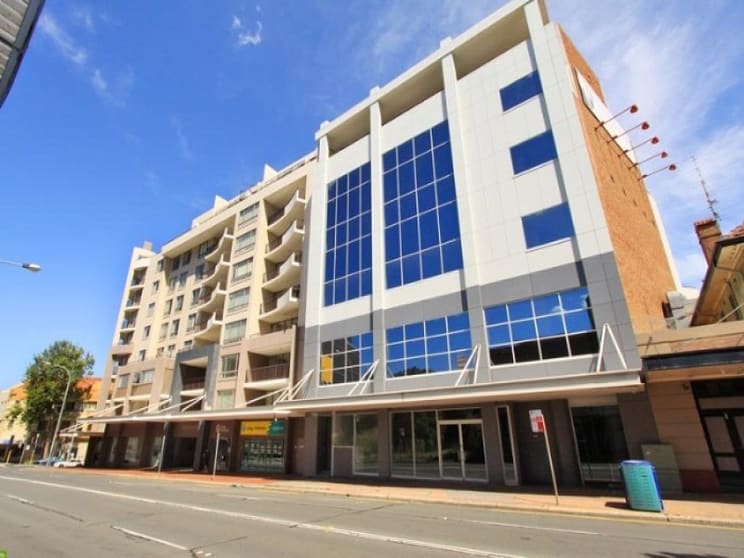 Click to view all images 325 Crown Street Wollongong NSW 2500 - Image 3