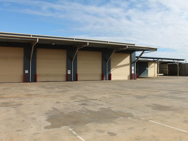 Click to view all images 82 Carrington Road Torrington QLD 4350 - Image 1