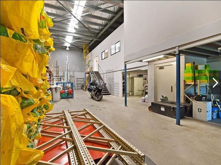 Click to view all images 194 Military Road Guildford NSW 2161 - Image 2
