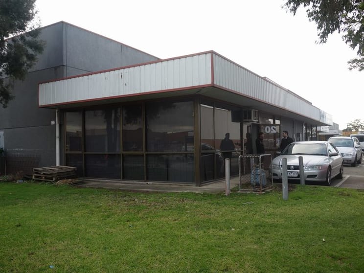 Click to view all images 20 Sinclair Rd Dandenong VIC 3175 - Image 1