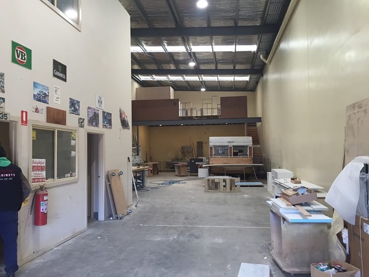 Click to view all images 2/18 Salvator Drive Campbellfield VIC 3061 - Image 3