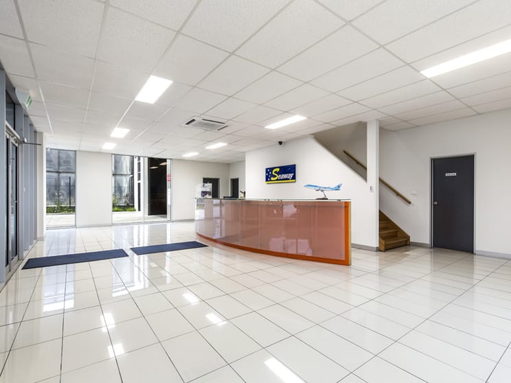 Click to view all images 47 Translink Drive Keilor Park VIC 3042 - Image 2
