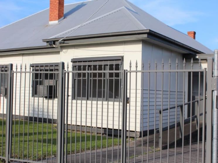 Click to view all images 6 Hopetoun Avenue Morwell VIC 3840 - Image 1