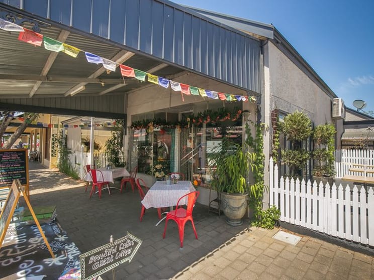 Click to view all images 23 High Street Strathalbyn SA 5255 - Image 2