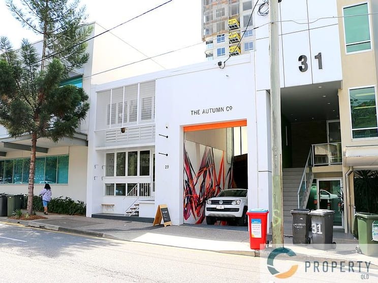 Click to view all images Rear/29 Merivale Street South Brisbane QLD 4101 - Image 1