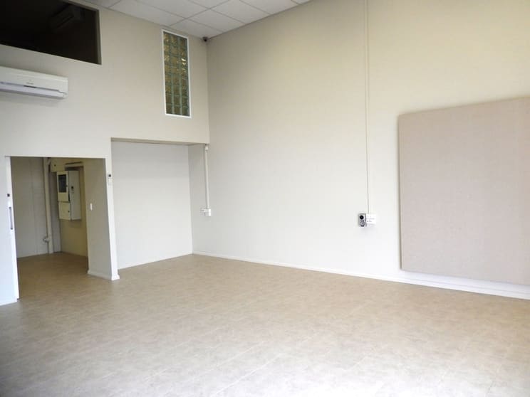 Click to view all images 5/642 Albany Highway Victoria Park WA 6100 - Image 2