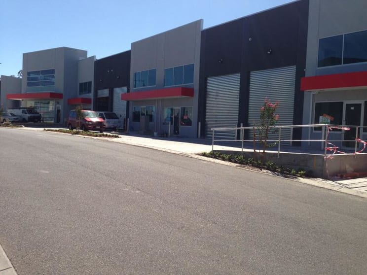 Click to view all images 102 Bakehouse Road Kensington VIC 3031 - Image 3