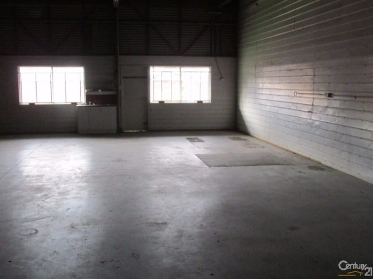 Click to view all images 3/97 Old Maryborough Road Pialba QLD 4655 - Image 3