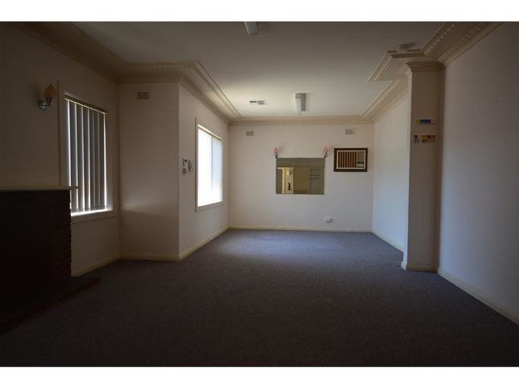 Click to view all images 268 Grange Road Flinders Park SA 5025 - Image 3