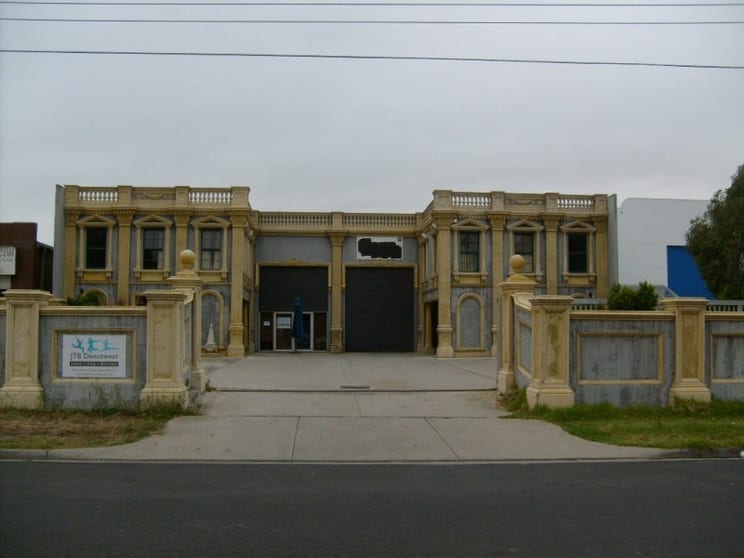 39 Downard Street Braeside VIC 3195 - Image 2