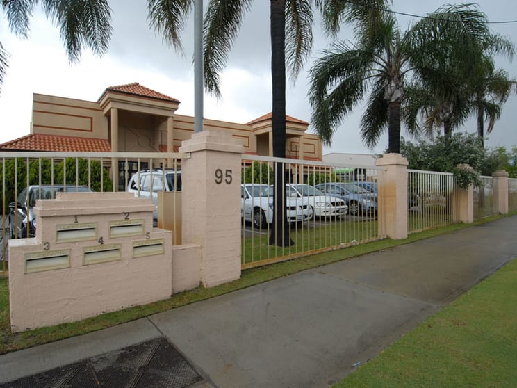 1/95 Bannister Road Canning Vale WA 6155 - Image 1