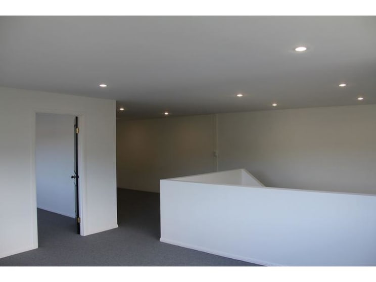 Click to view all images 1/22 Township Drive Burleigh Heads QLD 4220 - Image 3
