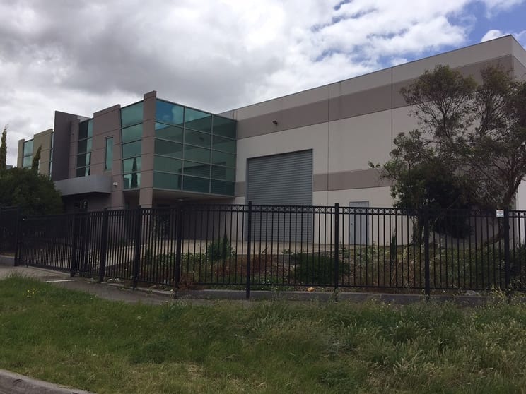 Click to view all images 23B Merri Concourse Campbellfield VIC 3061 - Image 2