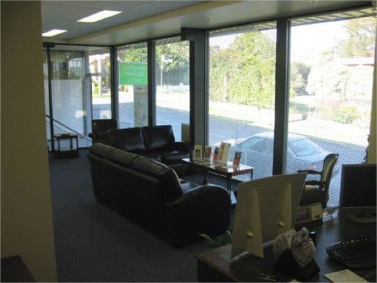 Gnd Flr/218 Waterdale Road Ivanhoe VIC 3079 - Image 2