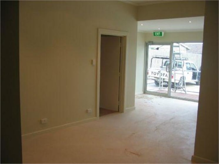 Click to view all images 455 Upper Heidelberg Road Heidelberg VIC 3084 - Image 2