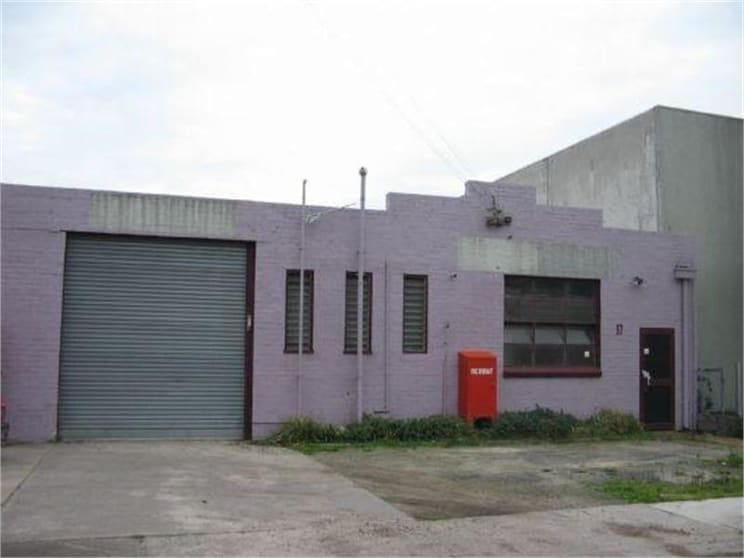 Click to view all images 37 Reserve Street Preston VIC 3072 - Image 1