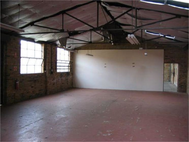Click to view all images 37 Reserve Street Preston VIC 3072 - Image 2