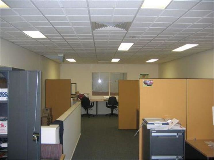 Click to view all images 5 D5, 2A Westall Road Clayton VIC 3168 - Image 3