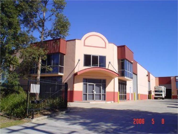 Click to view all images 1 Unit 1 / 34-36 Whyalla Place Prestons NSW 2170 - Image 1