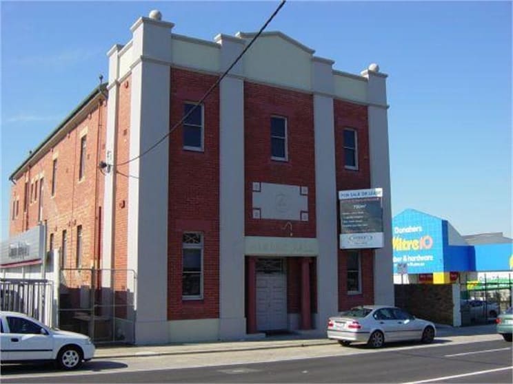 Click to view all images 472 Lower Heidelberg Road Heidelberg VIC 3084 - Image 1
