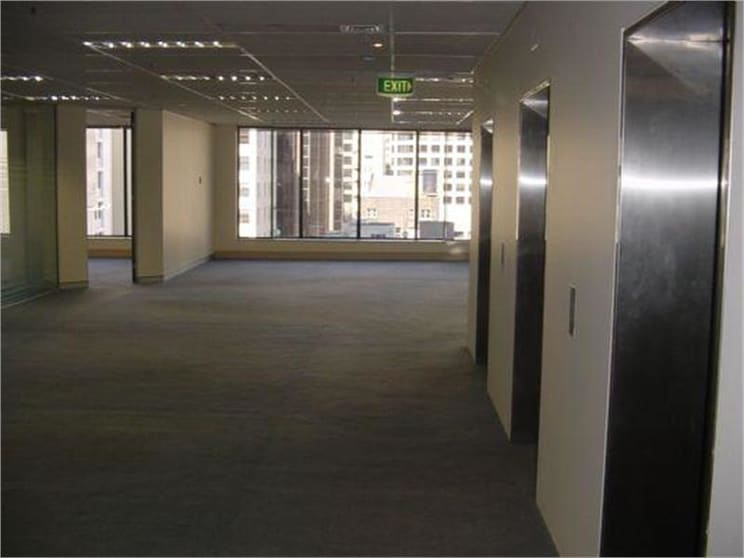 Click to view all images 8/117 York Street Sydney NSW 2000 - Image 2