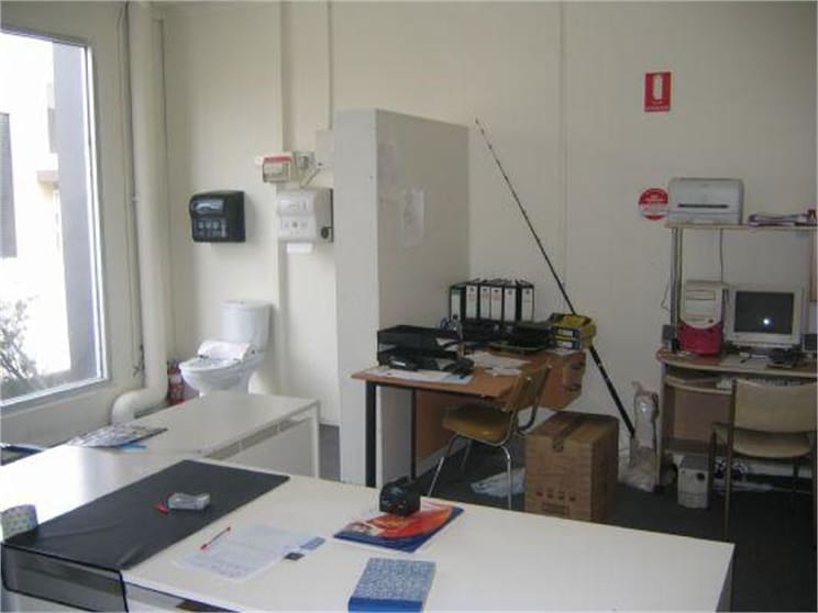 8 /632 Clayton Road Clayton VIC 3168 - Image 2