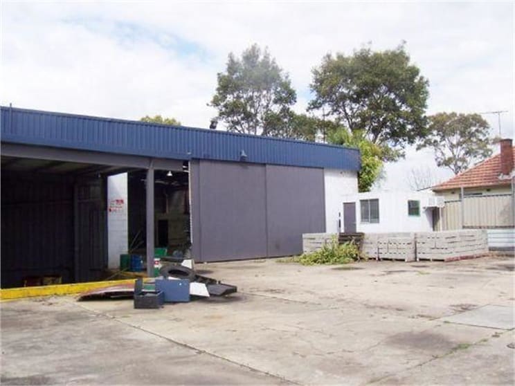 Click to view all images 30 Parramatta Rd Lidcombe NSW 2141 - Image 1