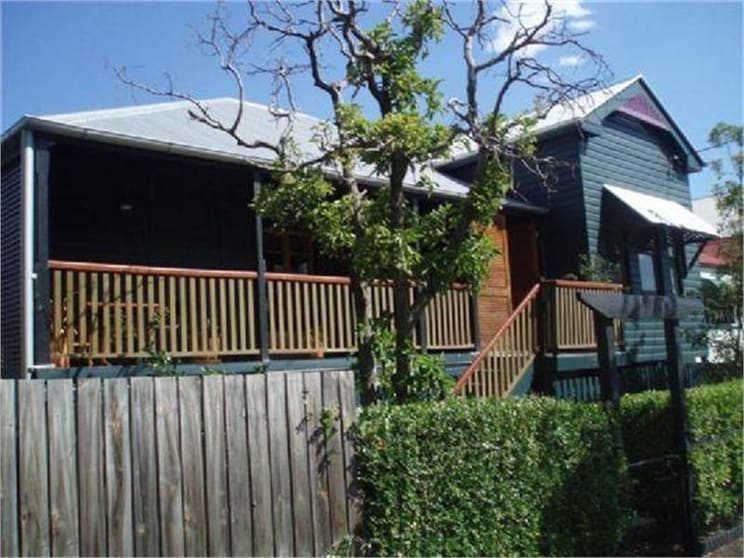 Click to view all images New Farm QLD 4005 - Image 1